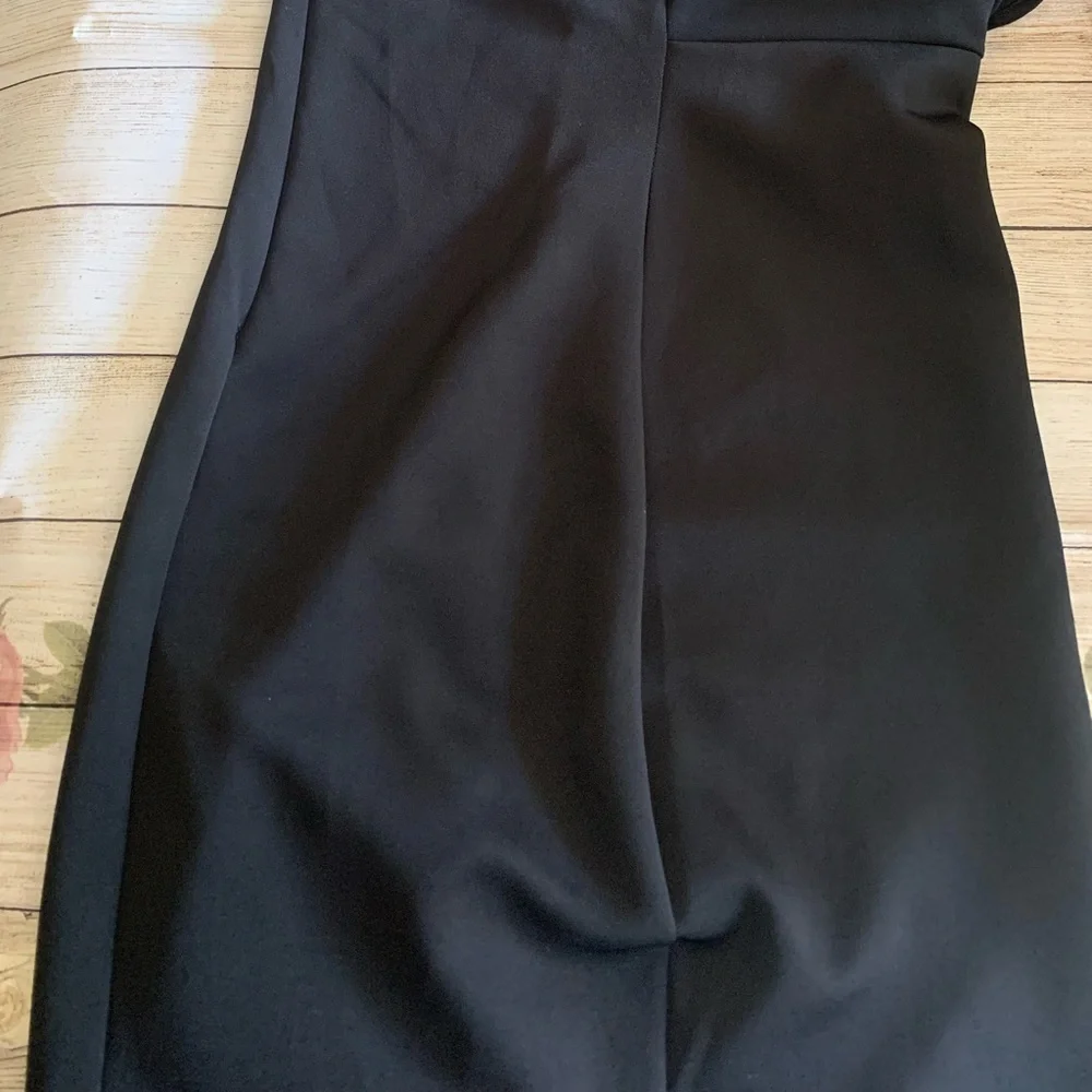 Forever 21- One shoulder dress - Picture 2 of 2